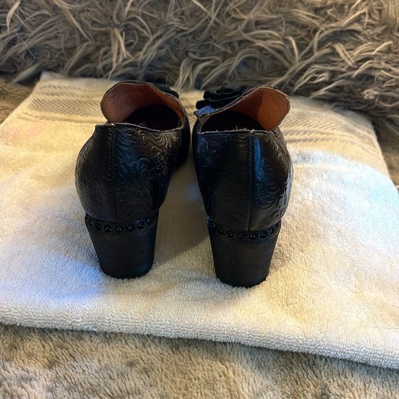 NWOB black leather Spring Step Artiste size 40 Heels - Picture 4 of 7